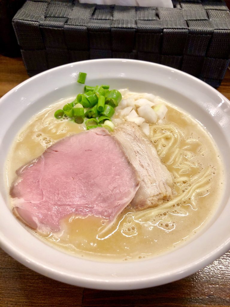 食べ歩き　神戸