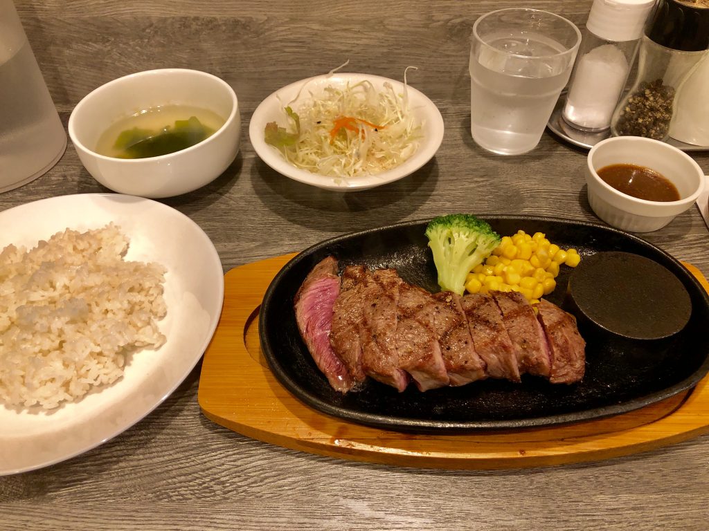 食べ歩き　神戸